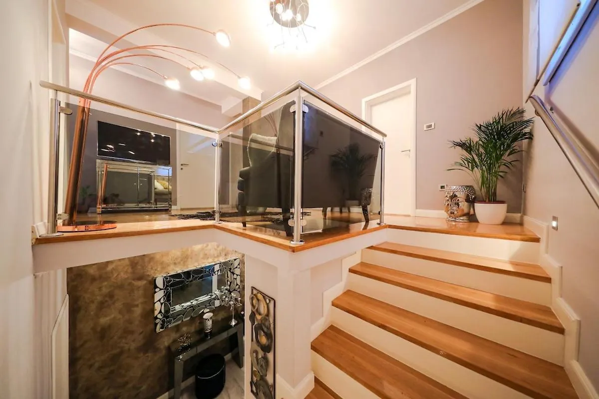 Luxury Villa Experience In Center Of Zadar With Heated Pool And Jacuzzi 0*,  Chorvatsko